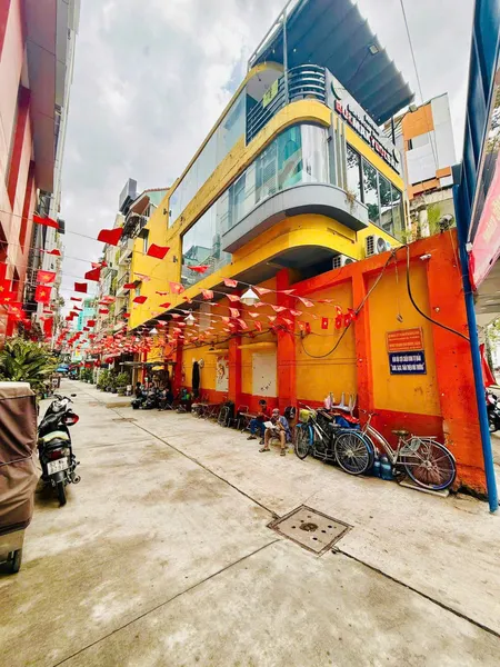 Bán nhà 2 Măt tiền Trần Hưng Đạo, Quận 1, 4,5x18m, 4 Tâng  suốt, HĐT 90tr, 69,9  tỷ.
