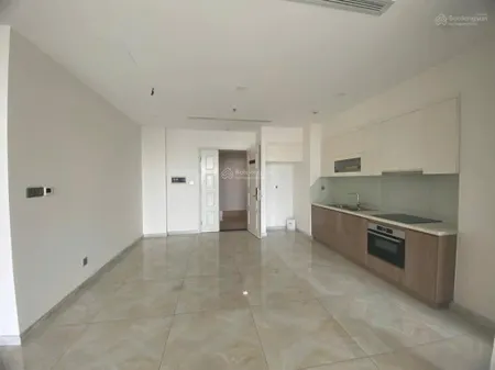 Bán 3pn lux646.07 111m2 giá 26 tỷ bao sổ hồng, tặng nội thất