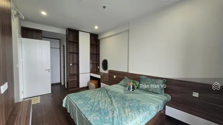 Chính chủ cần ra căn góc 2 phòng ngủ nội thất vip chung cư lê phong, trần hàn vũ