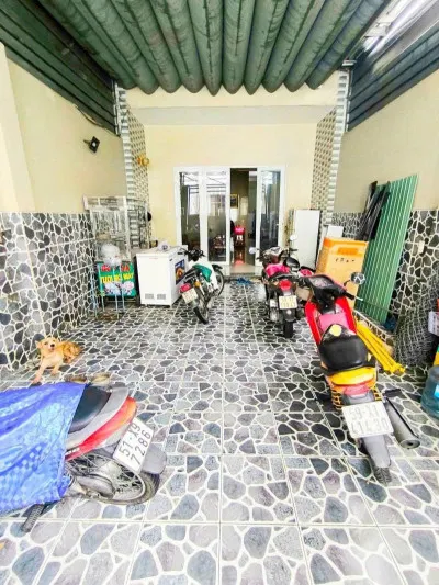 Bán nhà riêng 3 tầng, 97m2 Dương Đình Hội, Q.9. Sổ hồng, 2PN, giá 4.65 tỷ. LH: 0933125879