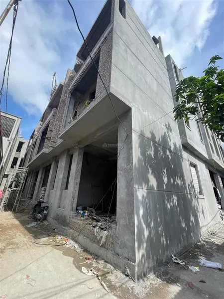 Bán nhà lực hành thông ra văn cao