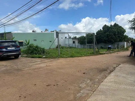 Bán đất 180m² ngang 7.5m giá 2.3 tỷ Phường Buôn Ma Thuột