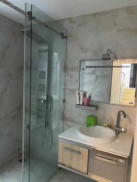 Chủ cần bán gấp nhà 3 tầng đường nguyễn trác, hải châu đối diện công viên phường