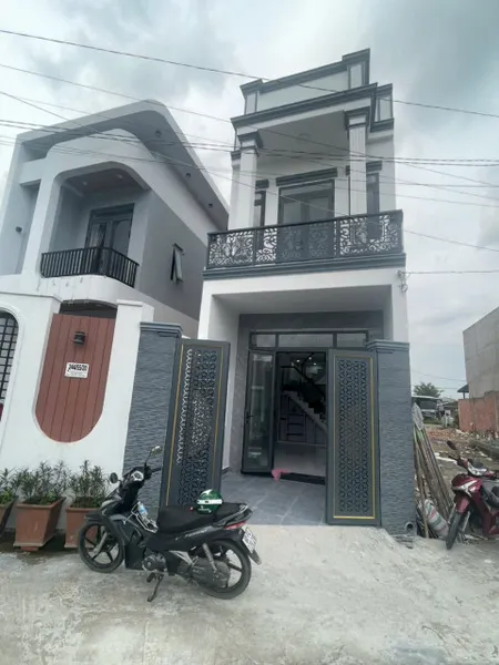 Nhà sổ riêng hoàn công 2.75 tỷ/64 m2/1 lầu 1 trệt 3 phòng ngủ