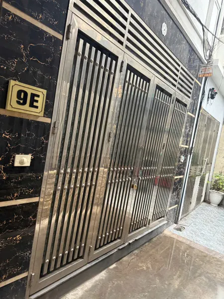 Cho thuê nhà nguyên căn 649 Lĩnh Nam, Diện tích 30m2 x  5 tầng - 3 ngủ to, 12 triệu/th