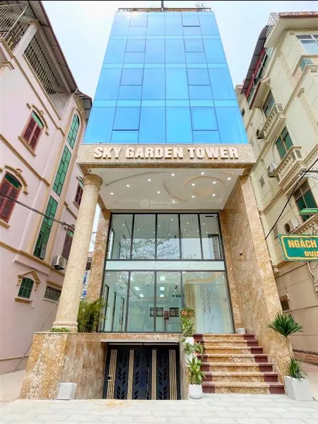 Lô góc, đẹp nhất lạc long quân, tòa 8 tầng thang máy, 130m2, ô ô tránh, cạnh hồ, ở & thuê 150triệu