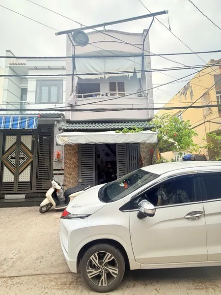 BÁN NHÀ BÌNH TÂN - GẦN TỈNH LỘ 10 - 48M2 - 3 TẦNG - HẺM XE TẢI - GẦN MẶT TIỀN.