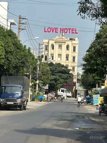 Bán đất 200m2 giá 13 tỷ kèm nhà ở và dãy phòng trọ tại xã bà điểm, hóc môn tphcm
