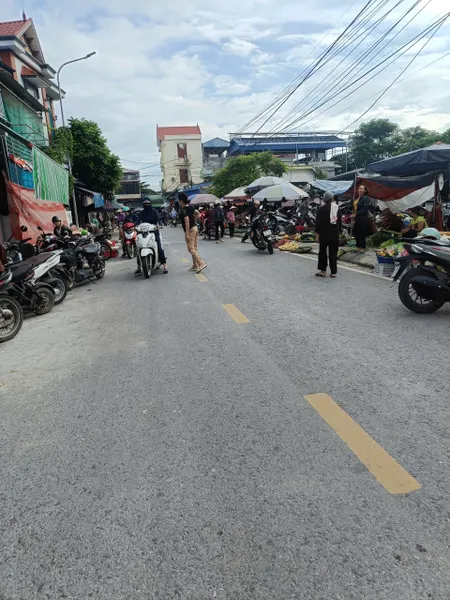 Bán đất 100m² ngang 5m . đường thông 4m. giá 680 triệu Xã Việt Khê( lại xuân) liên hệ 0362558882