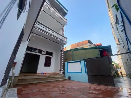 Giá chỉ hơn 4.x tỷ thôi có ngay Nhà đẹp dân xây diện tích 60m2 có sân vườn