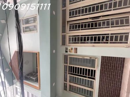 NHÀ ĐẸP-HẺM XE HƠI-2 TẦNG-60M2- TT QUẬN 7-HƠN 8 TỶ