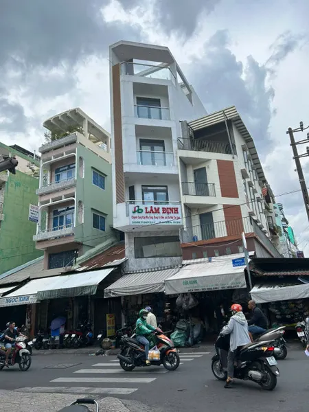 Chính Chủ Bán Mặt Tiền 126 Dương Tử Giang, P12, Q5: DT 3.5x16.6m, Giá Tốt 24 tỷ, Liên Hệ Ngô Tú 0911160692.