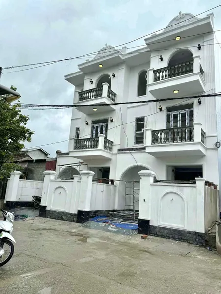 Bán 2 căn Liền Kề nhà 3 Tầng Full Nội thất Thiết kế Tân Cổ Điển - Kiệt Diệu Quang