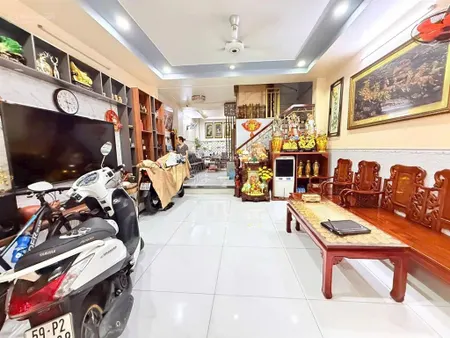 Hàng nóng cực nhà trần quốc toản bán kèm nội thất| nhà 3 lầu có kèm hd thuê 27tr/ tháng,