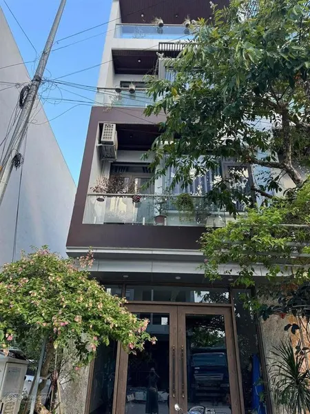 Bán nhà phó đức chính p.nguyễn thái bình q. 1.giá 5tỷ2/92.8m2 cho thuê 34tr gần bảo tàng mỹ thuật