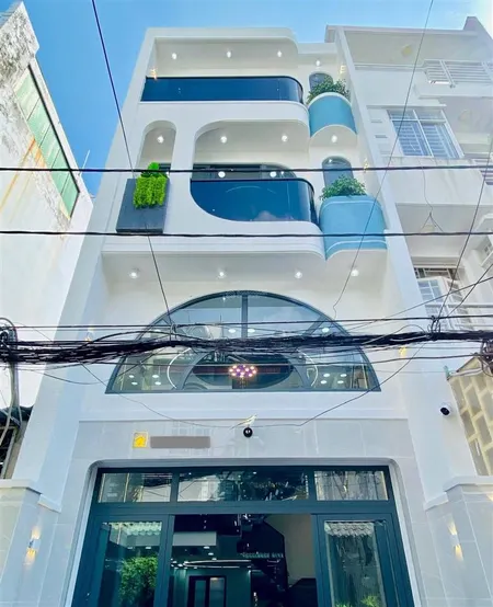 Cô ý bán nhà thạch thị thanhtân địnhq1, gần công viên lê văn tám. 4tỷ550/86m2 đang cho thuê 34tr