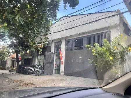 Bán kho tại bình chánh có thể làm biệt thự, nhà vườn 288m2 vuông vức
