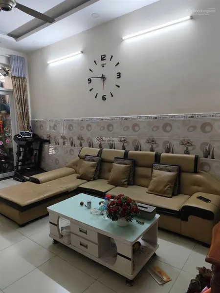 Bán nhà hxh bưng ông thoàn q9 dt 61m2 giá 5,8 tỷ nhà 1 trệt 2 lầu đã hoàn công chốt 0906 860 ***