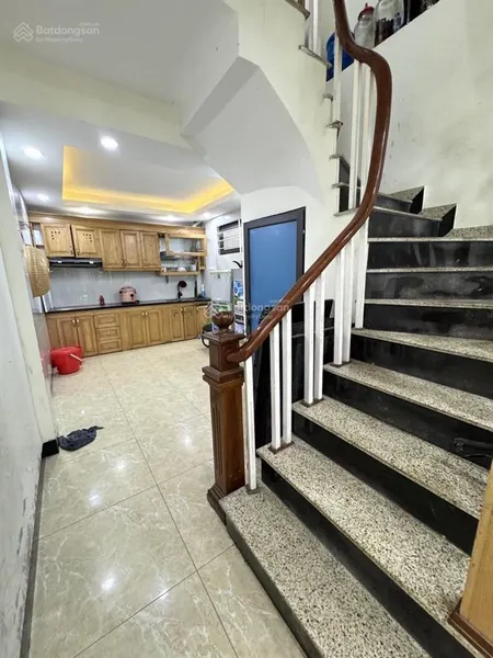Bán nhà kim giang, 4tầng 32m2, vị trí nhà mặt ngõ thông kinh doanh, 30mét ra mặt phố, 6.85tỷ (ctl)