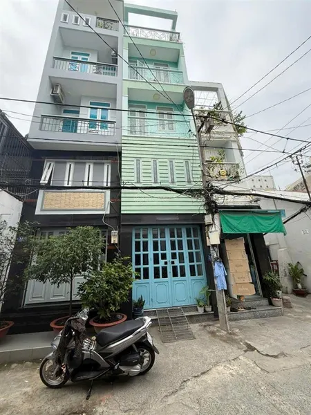 Siêu hot nhà 3 lầu full kết cấu 6pn, 6wc 5,65 tỷ
