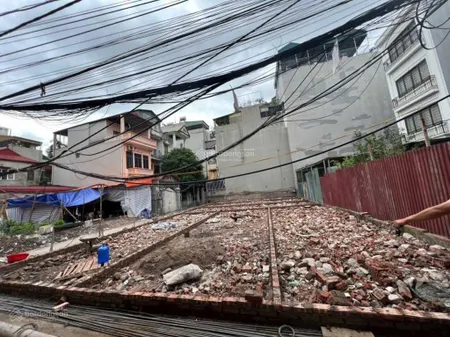 Bán đất chính chủ tại ngọc thụy tổ 19, ngõ ô tô thông các ngả, thoáng trước sau, ô tô vào nhà