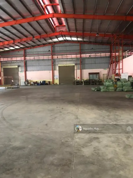 Bán kho, nhà xưởng tại lê minh xuân, 65 tỷ, dt 5000m2 trong đó xưởng 3.500m2 văn phòng 700m2