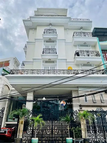 Bán tòa nhà căn hộ dịch vụ đường tô hiến thành, ngang 10m