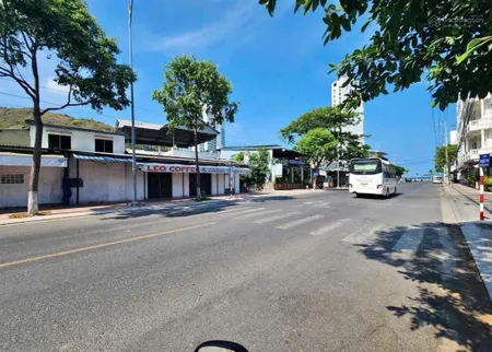 Bán lô đất 2 mặt tiền đường điện biên phủ p. vĩnh hòa tp. nha trang. dt 88m2 giá 10 tỷ