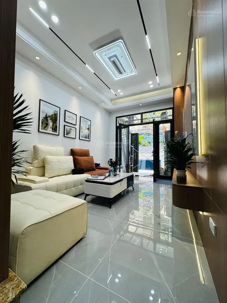 Chính chủ bán nhà minh khai, hbt 7,3 tỷ, 36m2, 4pn, 3wc miễn môi giới