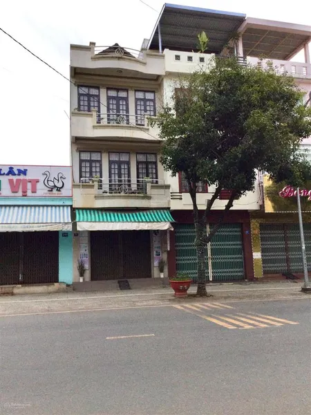 Bán nhà phố mt đường thống nhất, đức trọng, lâm đồng, cách chợ liên nghĩa 200m, khu kd sầm uất