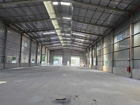 Ngộp ngộp bán xưởng trừ văn thố bàu bàng. 4692m2, tiếp khách đầu tư, đang cho thuê 1,4 tỷ / năm