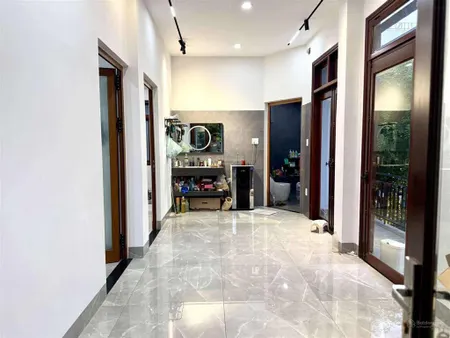 Nhà 3 mê 2 mặt tiền đường yên thế view công viên full nội thất vippro, năng lượng mặt trời