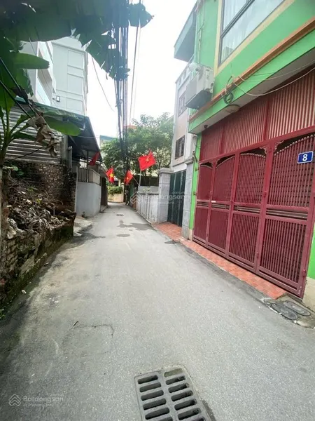Bán nhà 49m2,5 tầng, giá 6,15tỷ, ngõ nông, gần đường lộ, sát bãi ô tô , liên mạc, bắc từ liêm