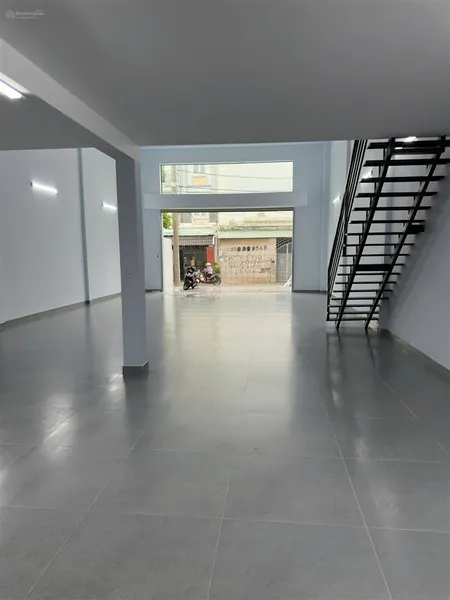 Bán xưởng vip ngay ngã 5 vĩnh lộc, giá 10,6 tỷ