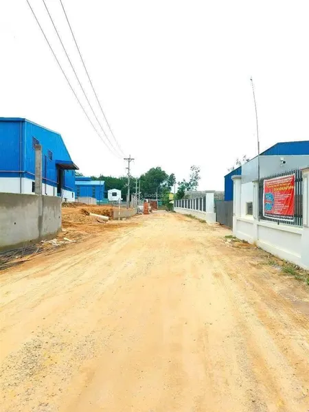 Chuyển nhượng nhà xưởng cho quý khách hàng đầu tư đang cho thuê 540tr/1t tại vĩnh tân tân uyên bd