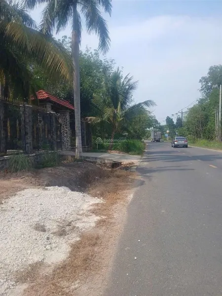 Thanh tuyền mặt tiền đt749d ngang 10 ngộp nặng sổ sẵn giá chỉ 2tyxx