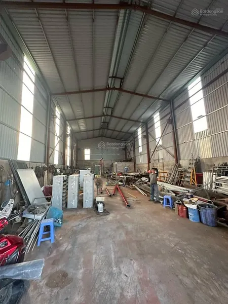 Bán nhà xưởng kcn long hậu diện tích 255m2 cao 9m đã có điện 3 pha, giảm giá 6,2 tỷ sổ hồng riêng