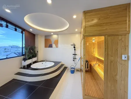 Nhà 6 tầng thang máy gara oto 72m2 5x14 xông hơi spa nở hậu tài lộc