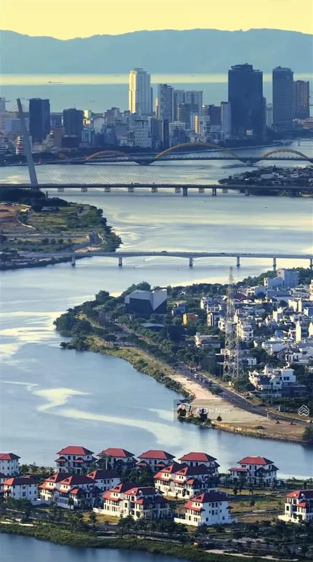 Chào bán lô đất mt nguyễn cơ thạch . vp nhà đất đại nam ( chuyên đất biển )