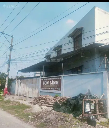 Bán gấp xưởng 3 mặt tiền, 689m², có 625m² thổ cư, đã hoàn công, gần chợ phú hòa đông chỉ 10 tỷ 500