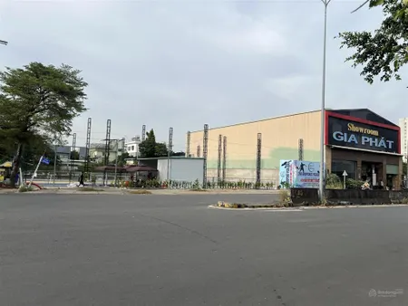 Bán lô góc 2 mặt tiền đường liên phường, phước long b, chỉ 600m đến global city