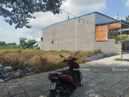 Hàng hiếm bán lô đất mặt tiền đường 16m kdc hiện hữu, dt 130m2 giá 1 tỷ950 sang tên trong ngày