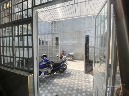 Bán nhà 70m2 nhỉnh 4tỷ đường quang trung, gần co.opmart, q9
