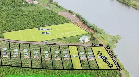 Bán đất 2 mặt tiền đường bê tông ven hồ