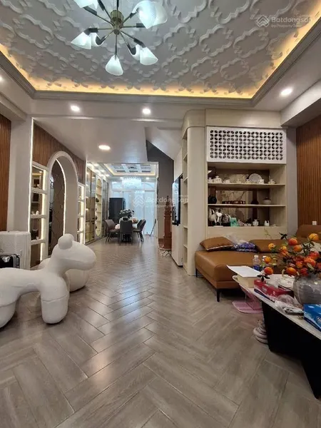 Bán nhà , 3 tầng , ngang 5.5mx15m, huỳnh tấn phát ,quận 7, sát phú mỹ hưng chỉ hơn 8 tỷi