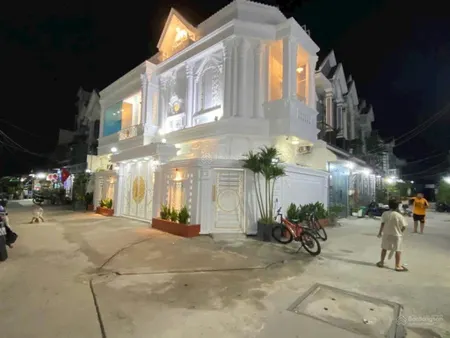 Bán nhà góc 2 mặt tiền hẻm 1982 huỳnh tấn phát thị trấn nhà bè