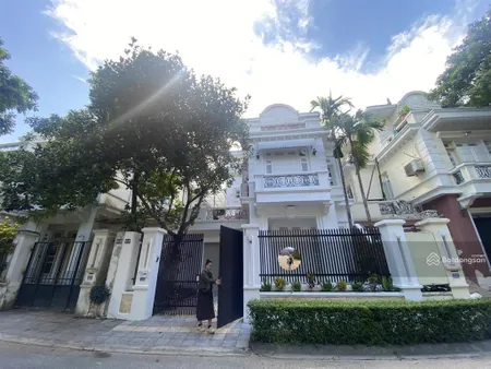 Tổng hợp biệt thự bán tại ciputra gồm giai đoạn 1, giai đoạn 2,3. lê tuấn 0973 148 ***