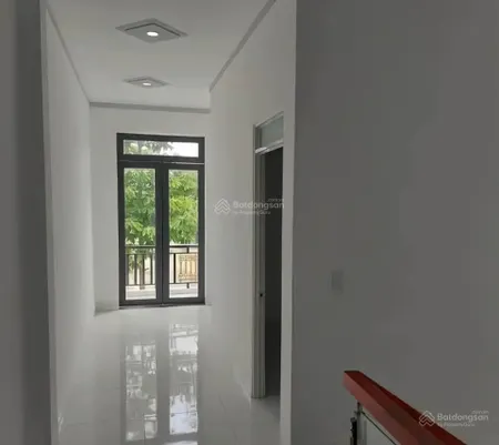 Chính chủ bán nhà bình chánh. sổ hồng riêng