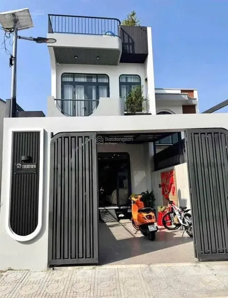 Bán nhà chính chủ gần bến xe miền tây giá 1tỷ9 có shr đã hoàn công