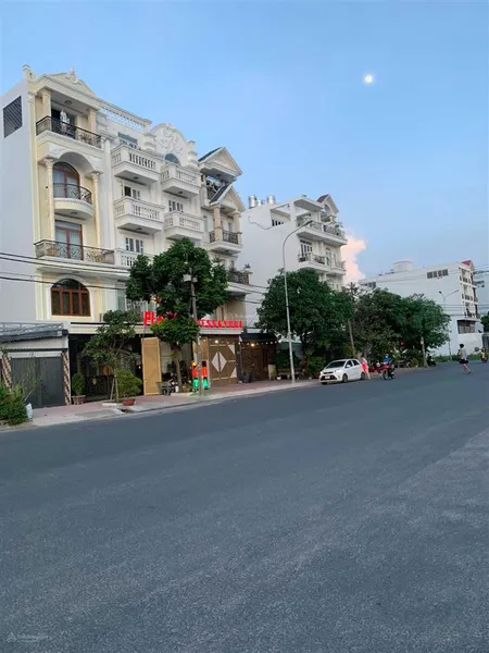 Bán nhà mặt tiền đường đông hưng thuận 2, song song nguyễn văn quá, dòng tiền 540 tr/năm